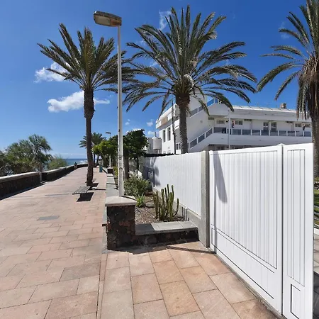 Aida 201 By Villagrancanaria *