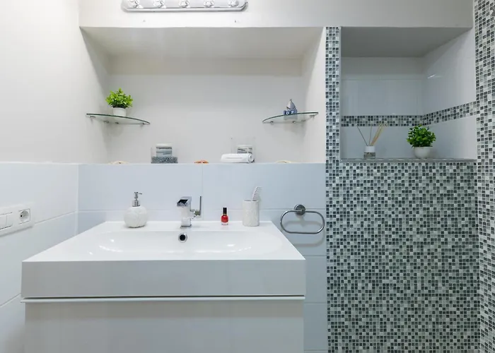 Aida 201 By Villagrancanaria