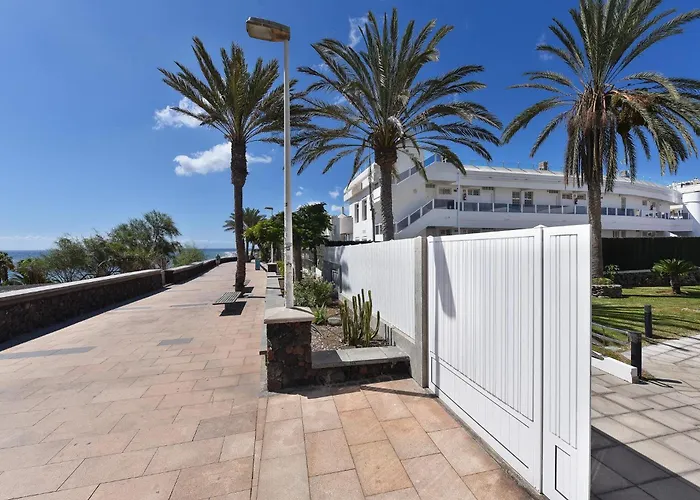 Aida 201 By Villagrancanaria *